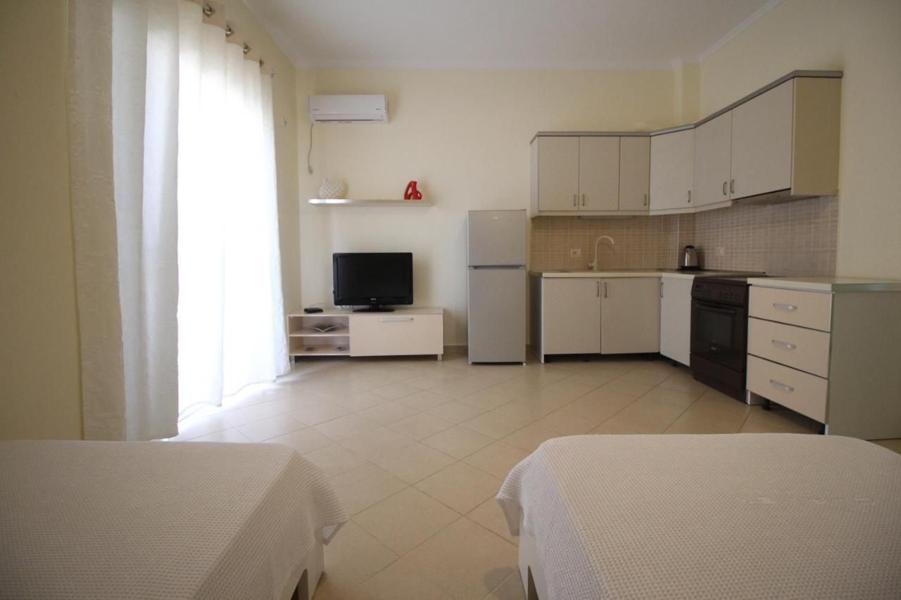 Sunset Apartments Berdenesh Sarande Exterior photo
